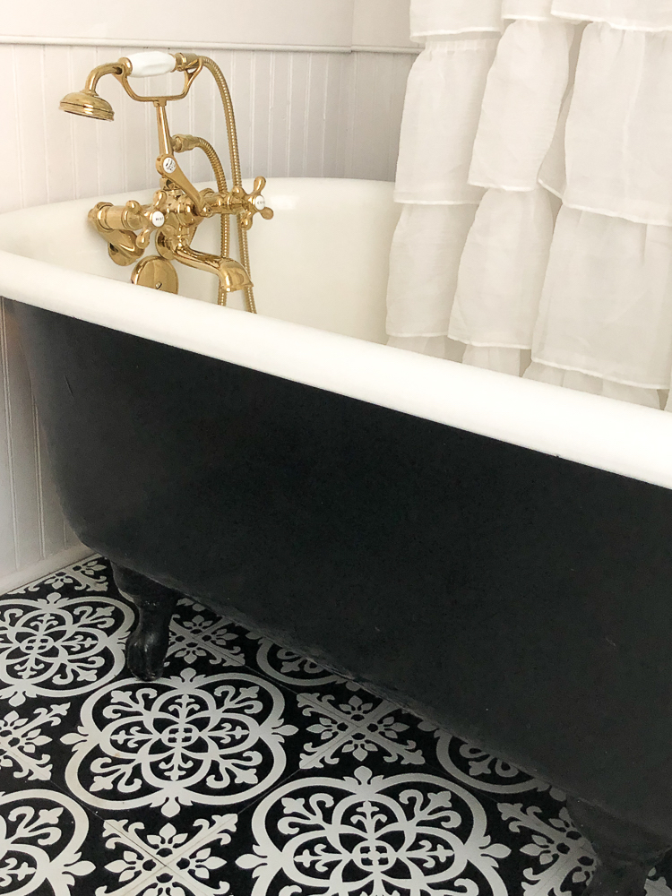 Vintage Small Bathroom Redo