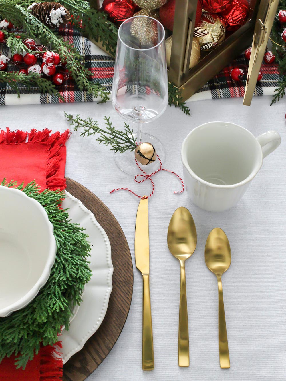 Creating a Festive Holiday Brunch